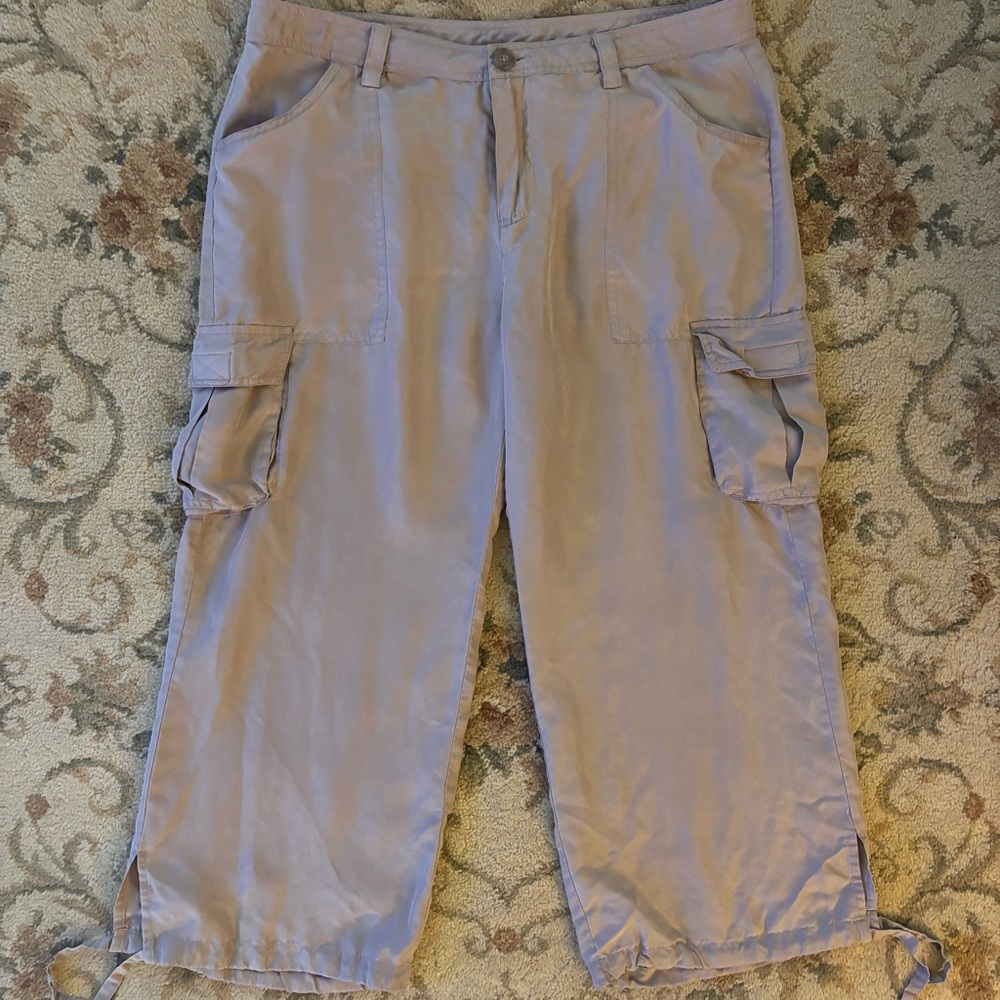 Free People 6 Pinkish-Lavender %100 Silk Cargo Capri Pants